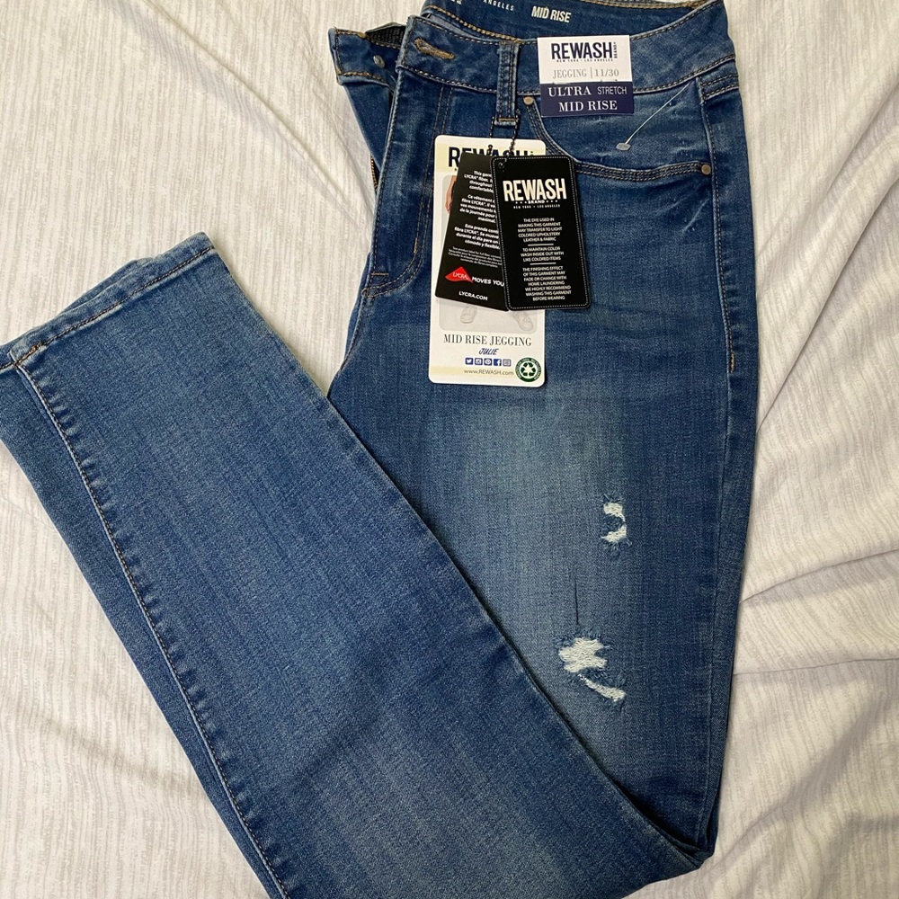 NWT jeans size 11/30
